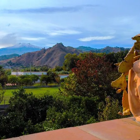 Tina 빌라 타오르미나